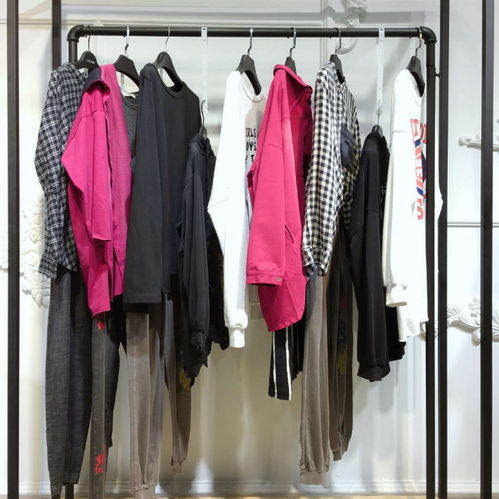 韓宜品牌夏折扣女裝 解析走份批發(fā)模式與一線品牌尾貨機遇