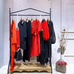 外貿(mào)女裝批發(fā)新風(fēng)向 阿里巴巴平臺上的折扣尾貨機遇